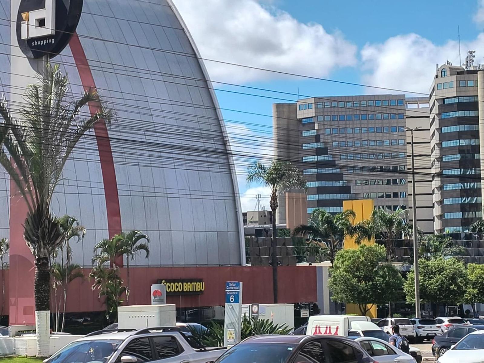 Hotel Grand Mercure Flat Particular Com Varanda, Garagem E Wi-Fi برازيليا المظهر الخارجي الصورة