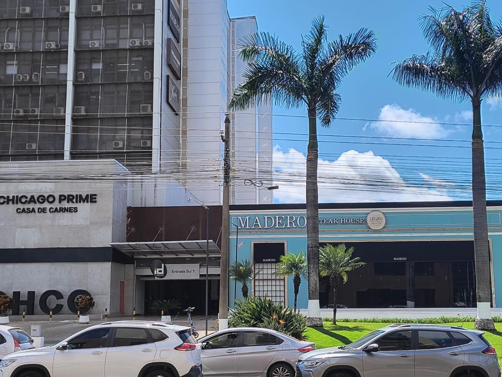 Hotel Grand Mercure Flat Particular Com Varanda, Garagem E Wi-Fi برازيليا المظهر الخارجي الصورة
